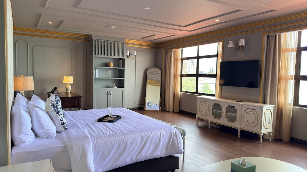 lisbon hotel limkokwing melaka campus