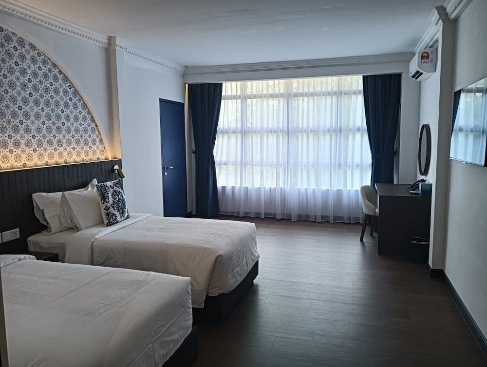 lisbon hotel limkokwing melaka campus