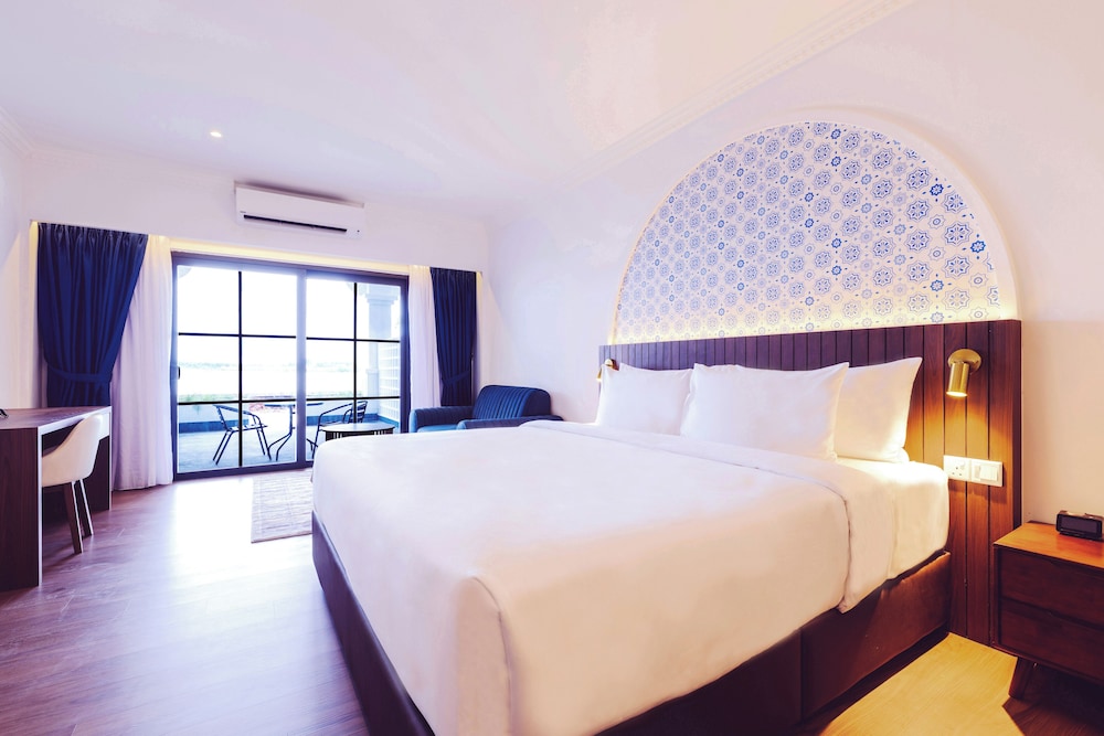 lisbon hotel limkokwing melaka campus