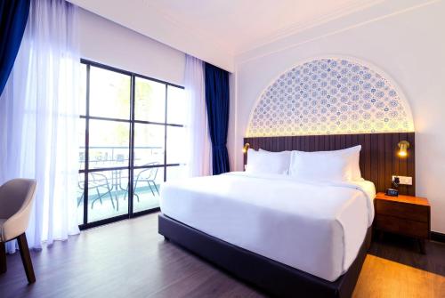lisbon hotel limkokwing melaka campus