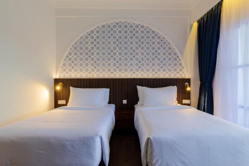 lisbon hotel limkokwing melaka campus
