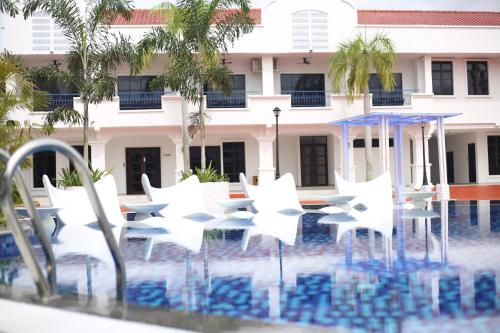 lisbon hotel limkokwing melaka campus