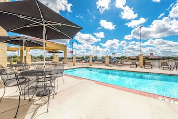 Ramada By Wyndham College Station,Bryan>>Brazos,3 star