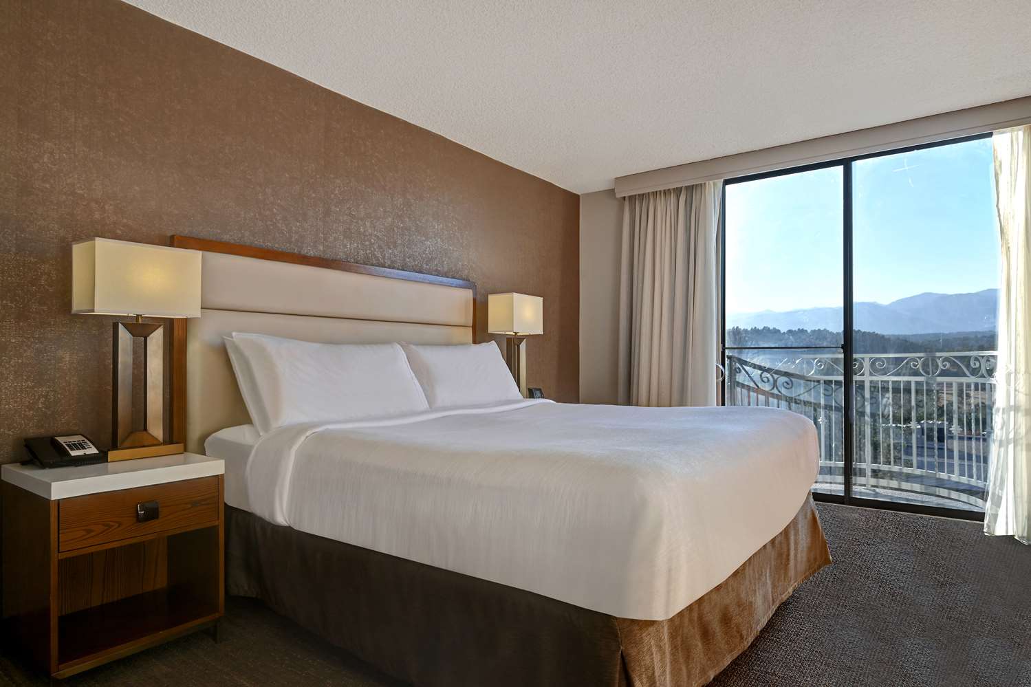 embassy suites by hilton colorado springs
