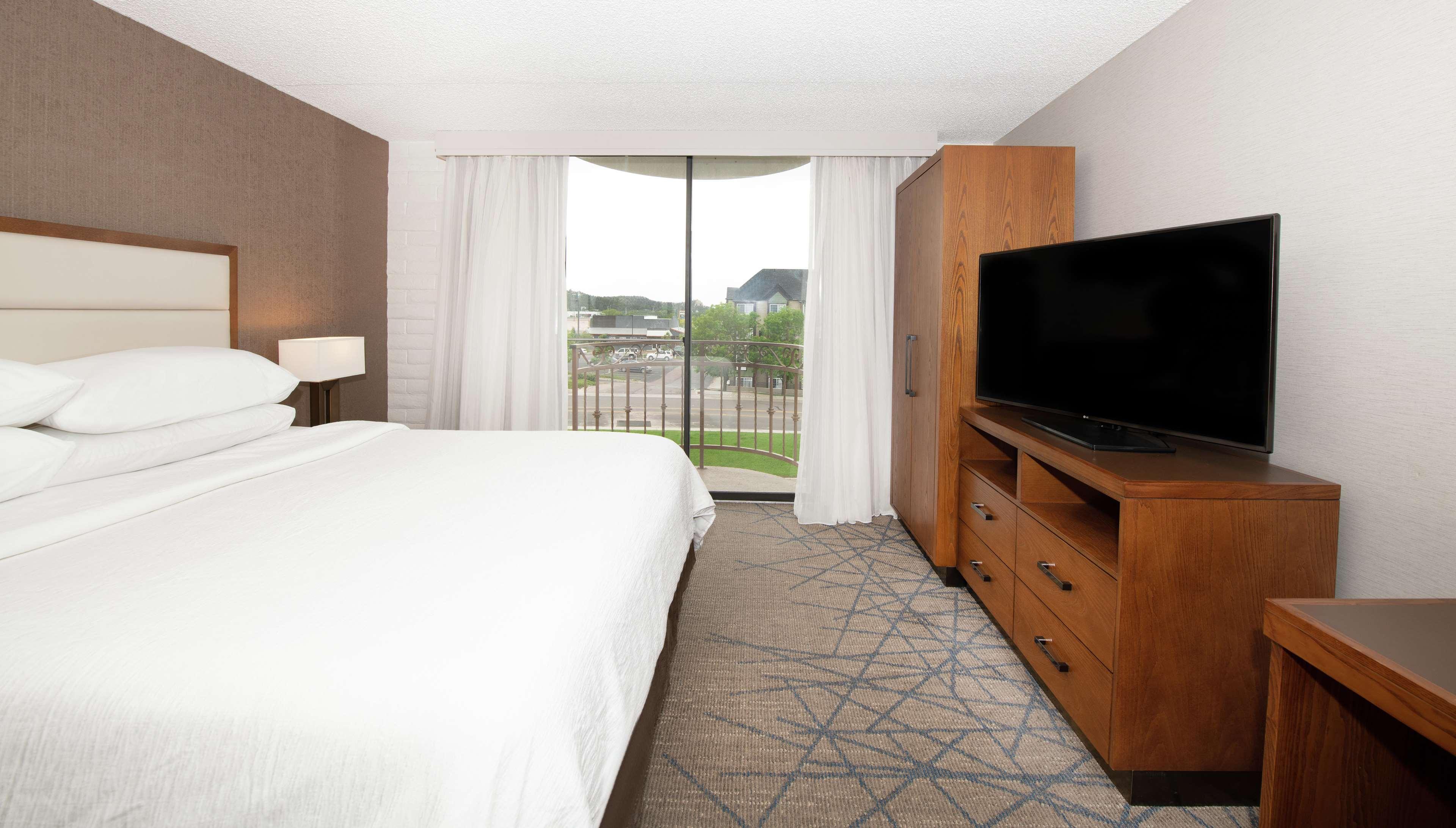 embassy suites by hilton colorado springs