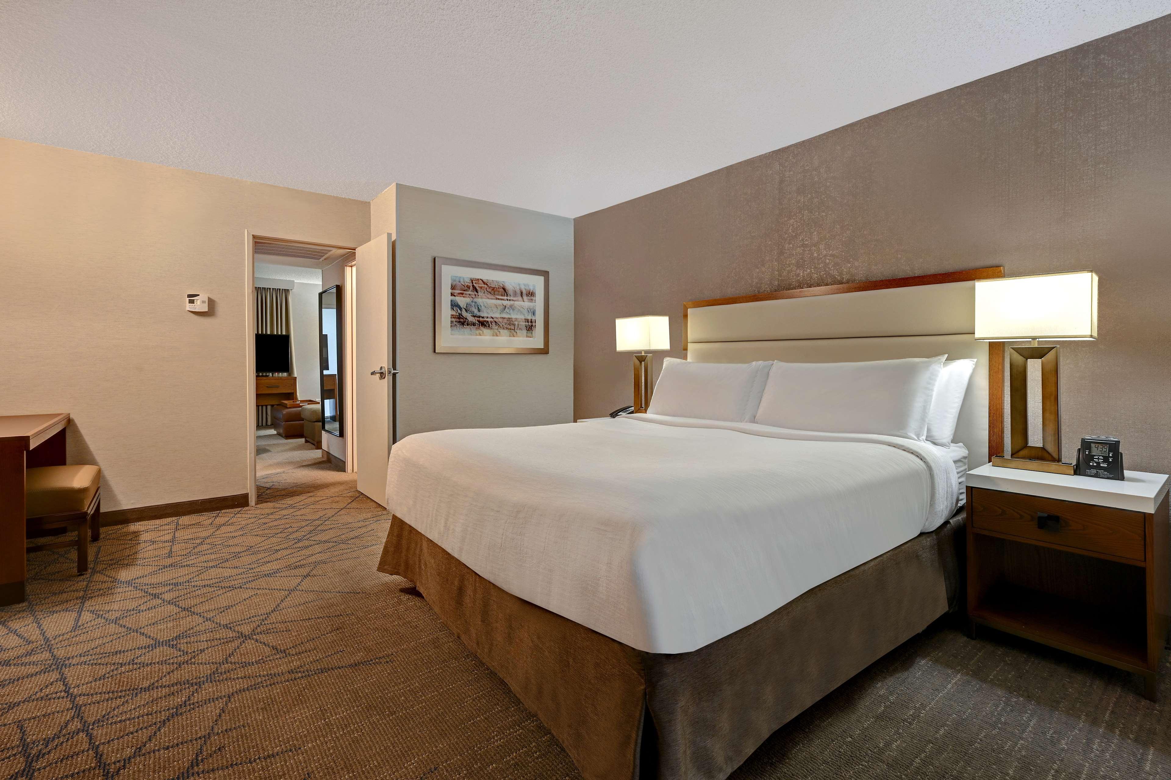 embassy suites by hilton colorado springs