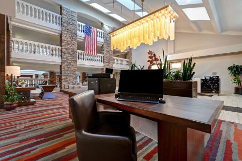 embassy suites by hilton colorado springs