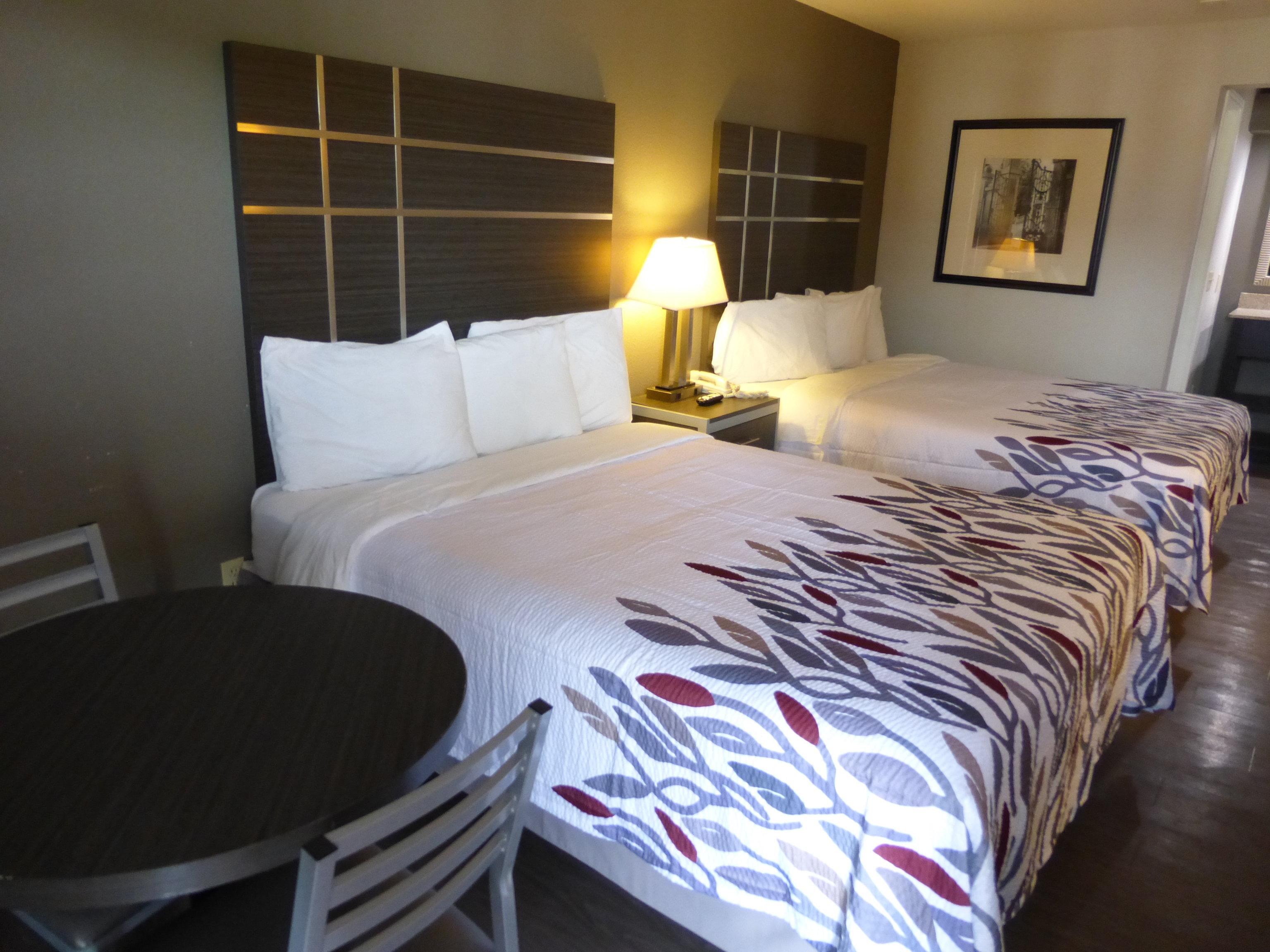 red roof inn columbia tn