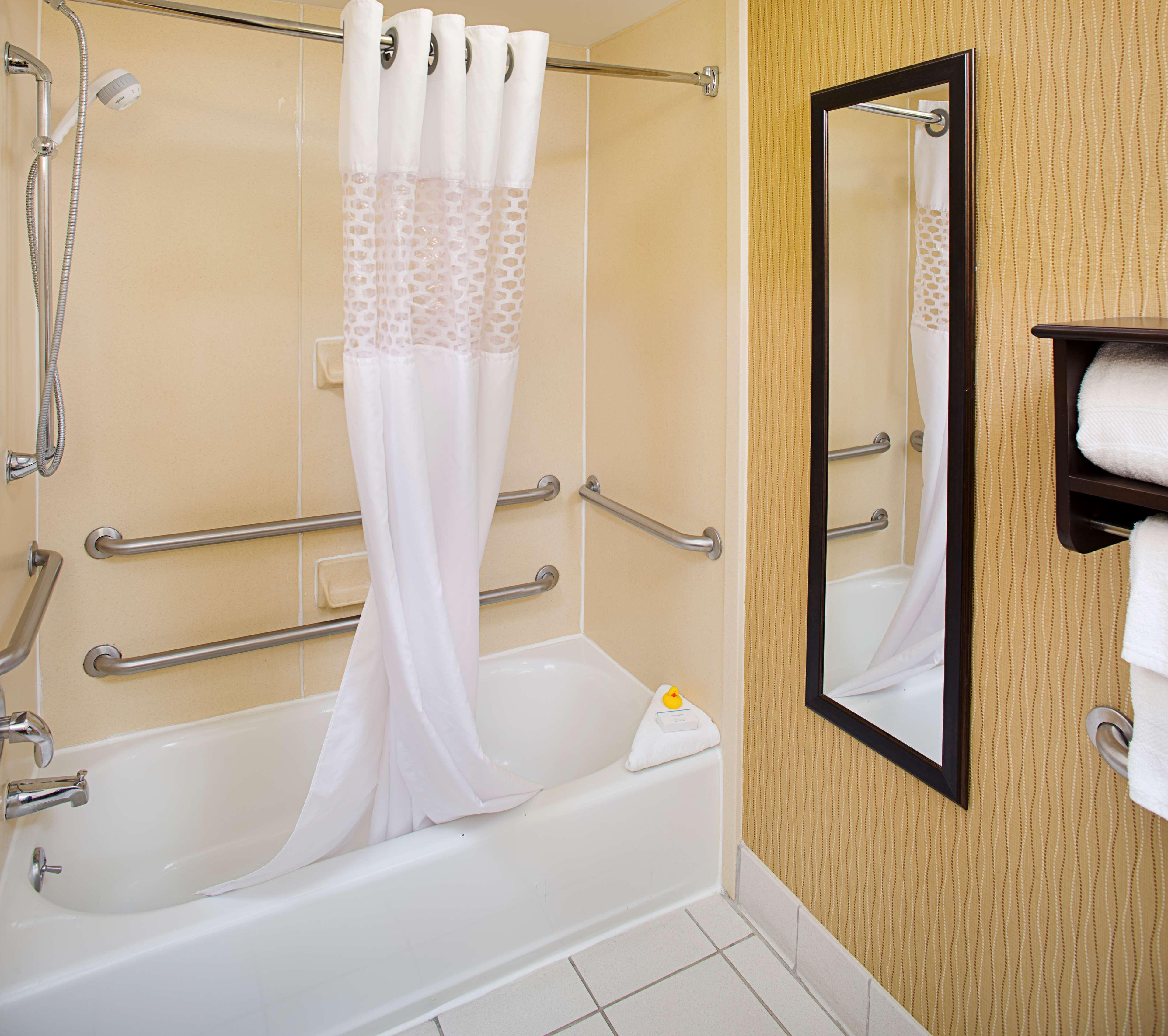 hampton inn columbia