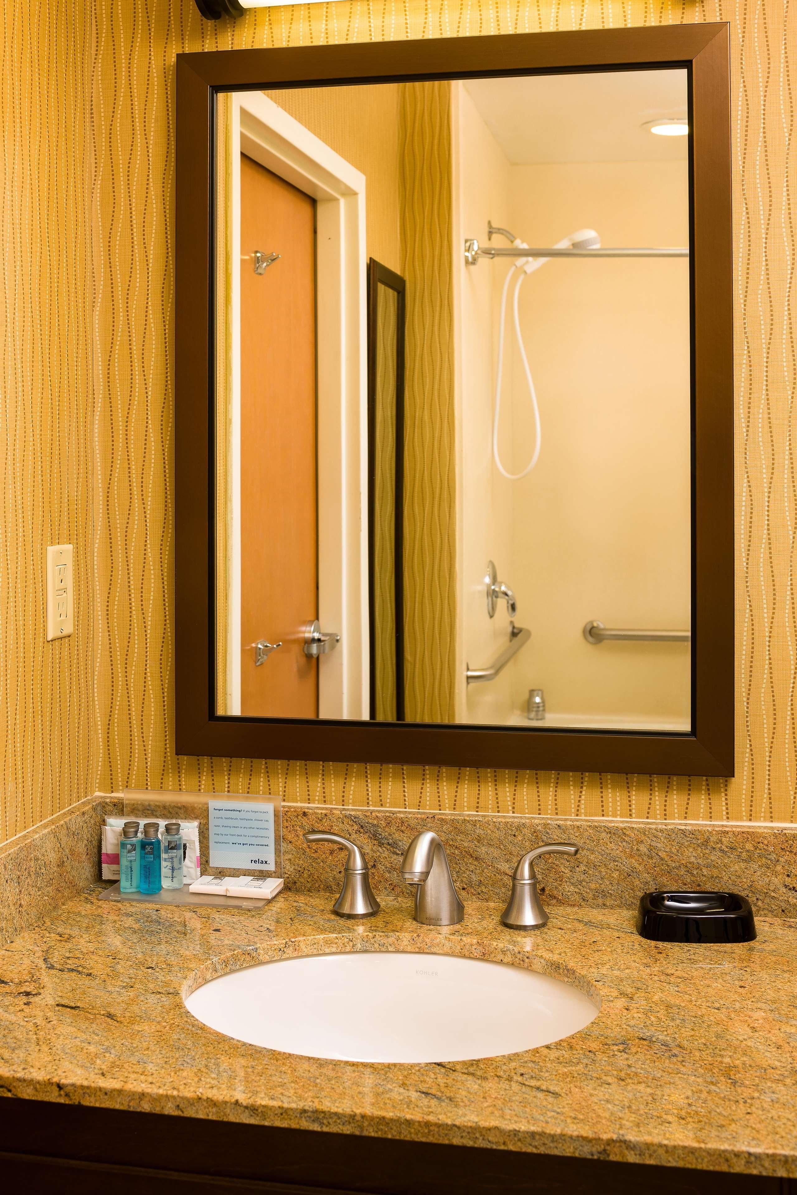 hampton inn columbia