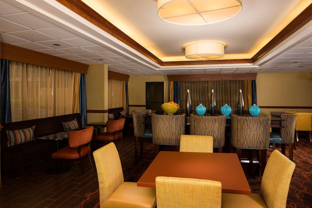 hampton inn columbia