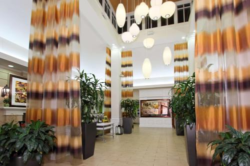 hilton garden inn columbus airport