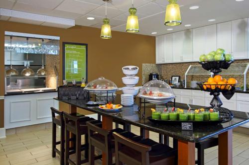 hilton garden inn columbus airport