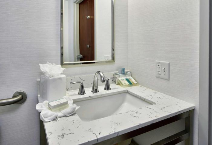 hilton garden inn columbus polaris