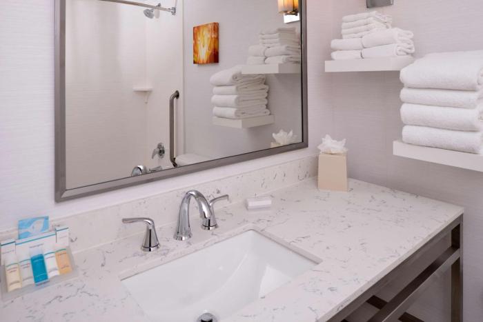 hilton garden inn columbus polaris