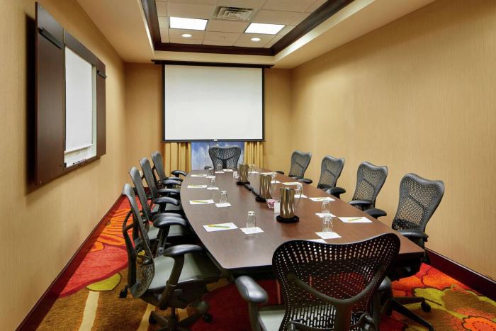 hilton garden inn columbus polaris