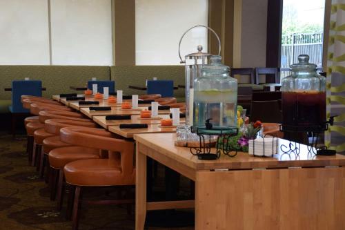 hilton garden inn columbus polaris