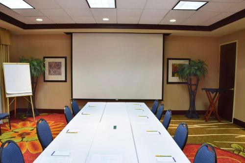 hilton garden inn columbus polaris
