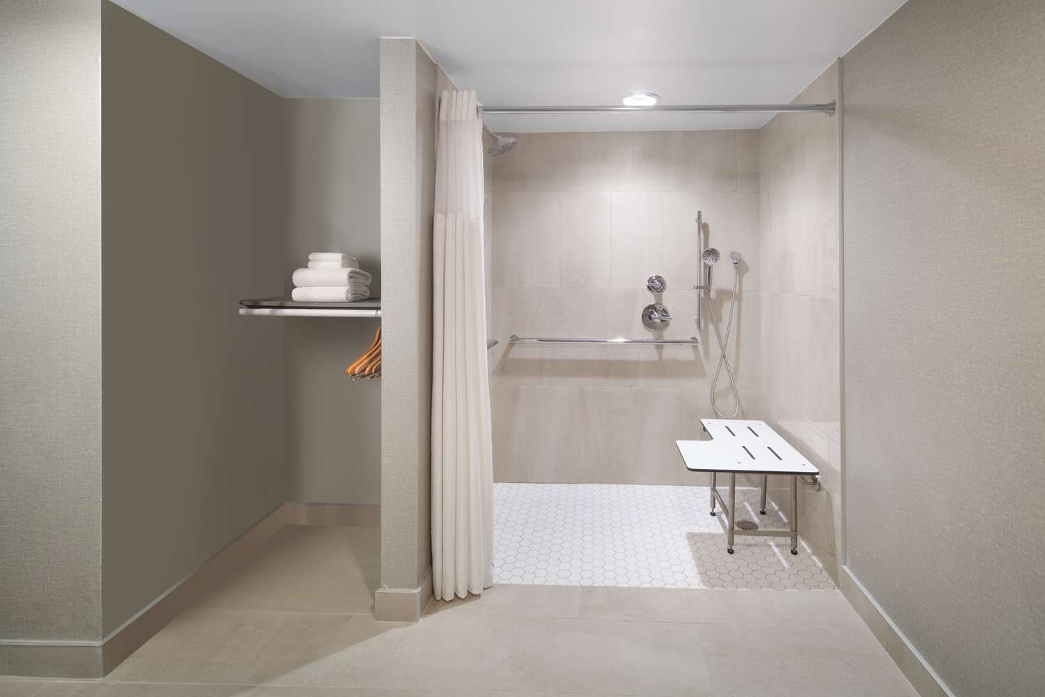 doubletree by hilton austin