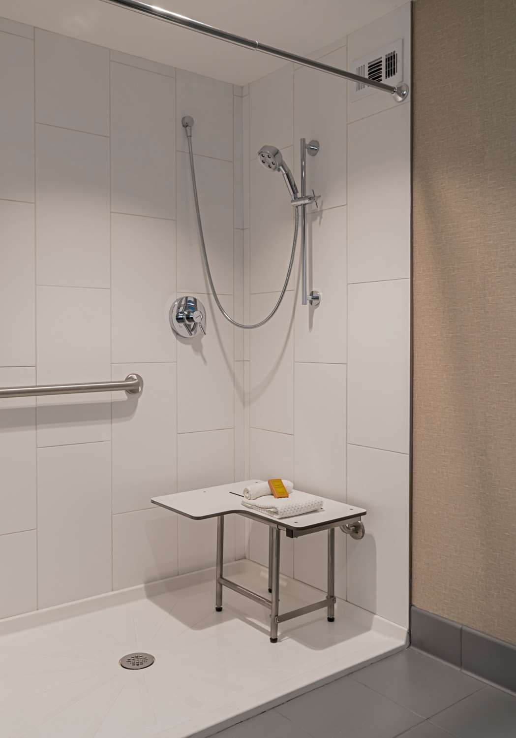 doubletree by hilton austin