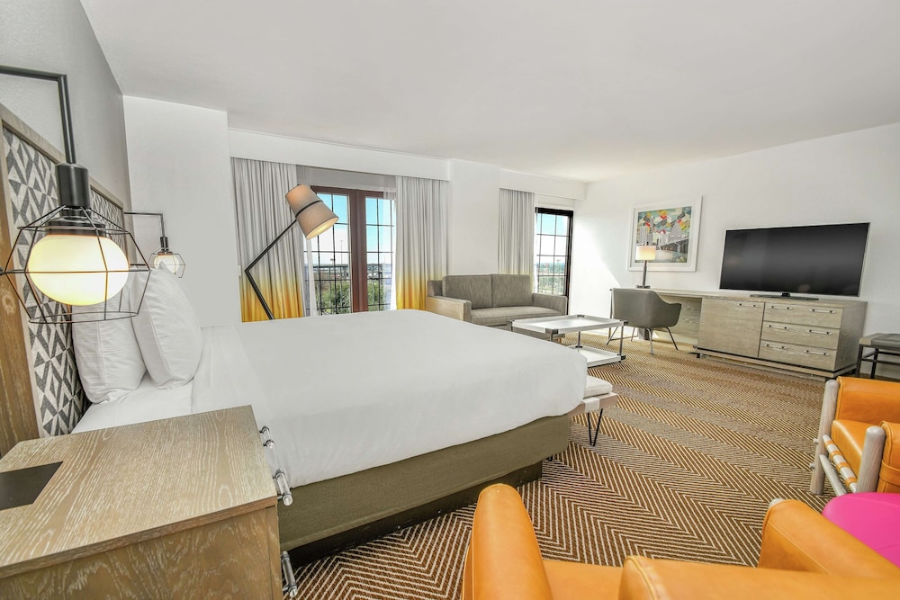 doubletree by hilton austin