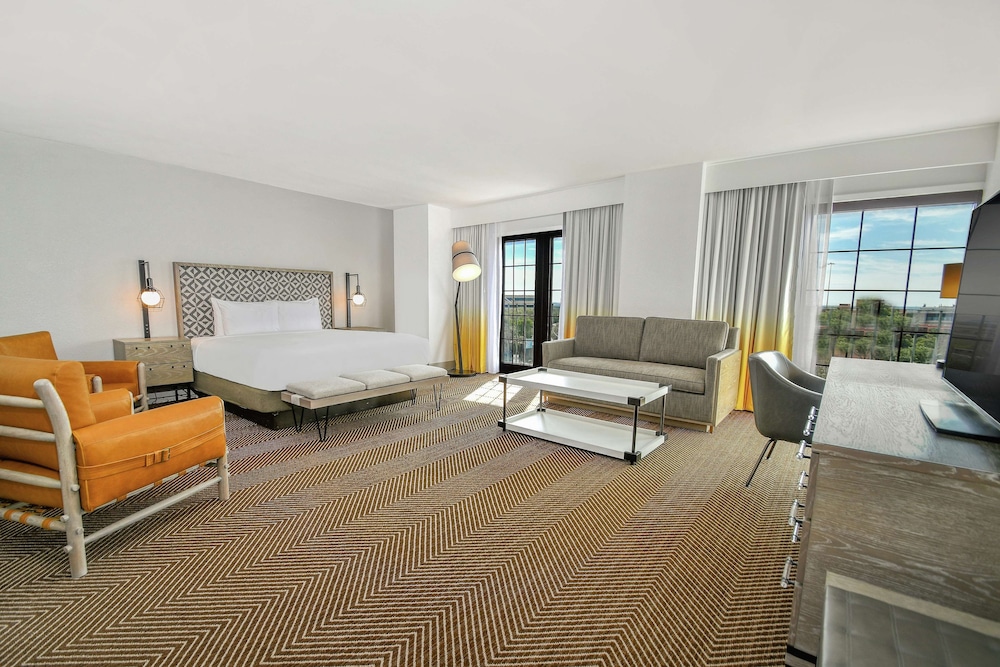 doubletree by hilton austin