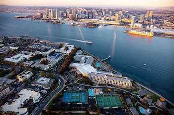 Coronado Island Marriott Resort & Spa,Near San Diego Coronado Bridge,4 star