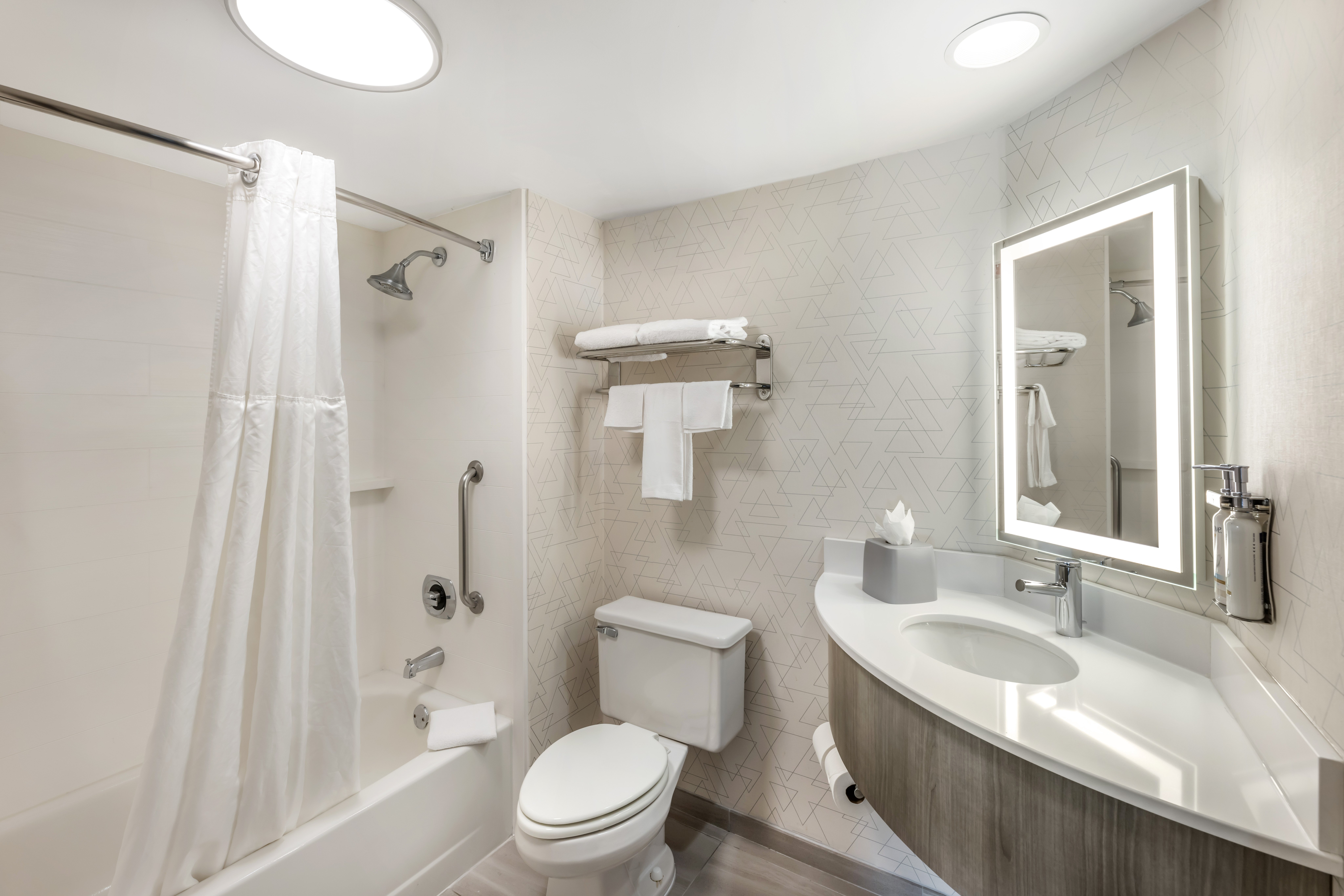 holiday inn express crestwood by ihg