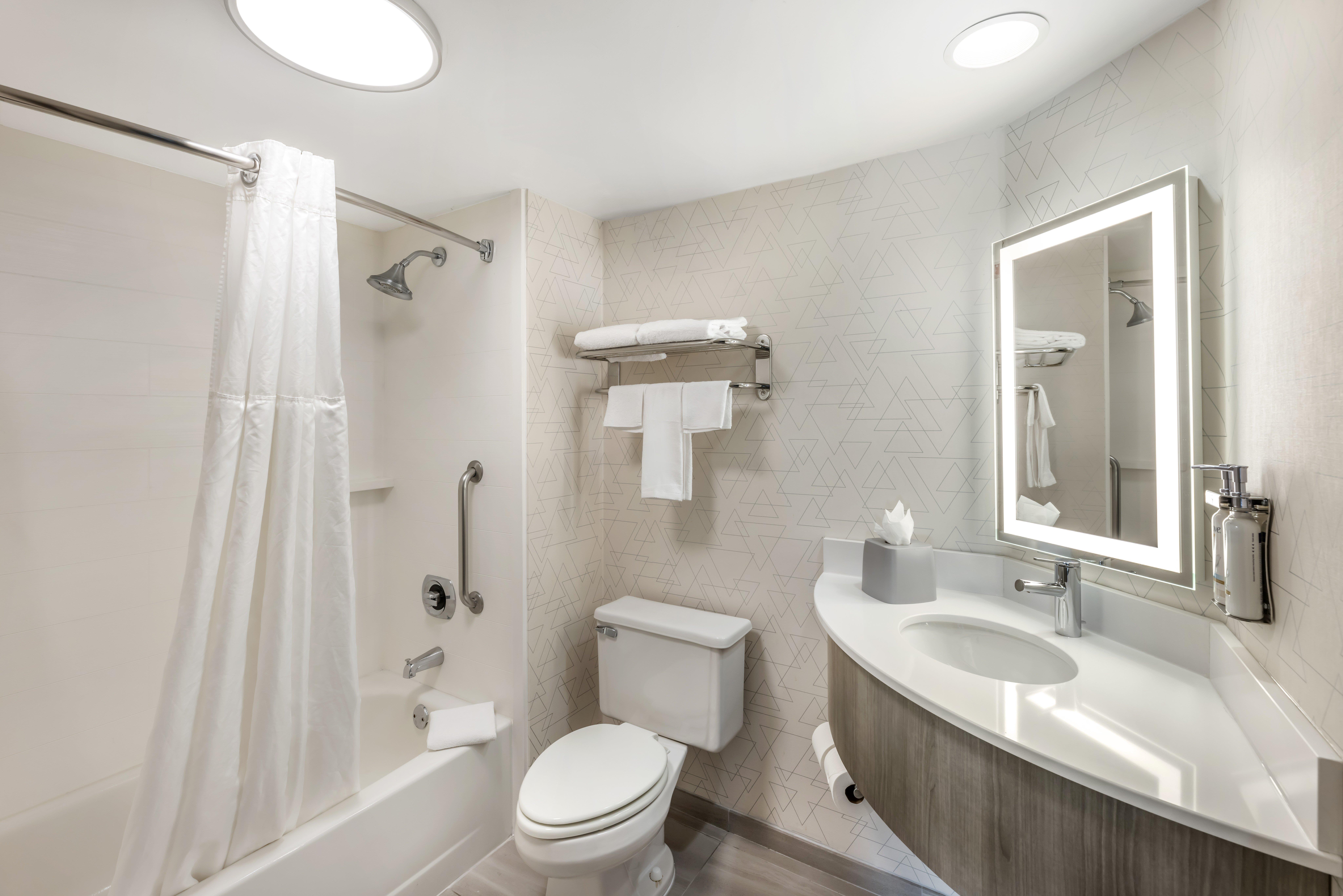 holiday inn express crestwood by ihg