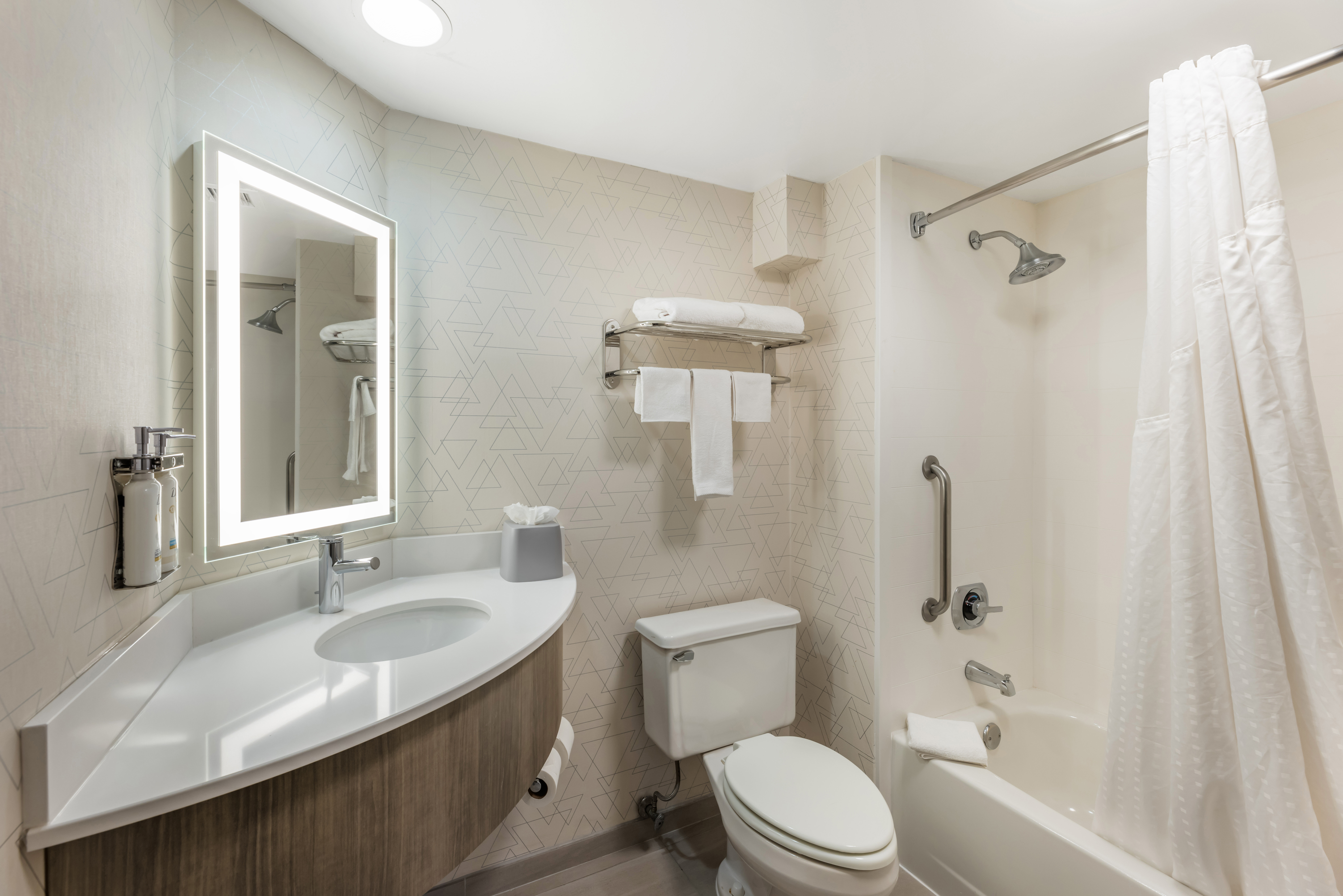 holiday inn express crestwood by ihg