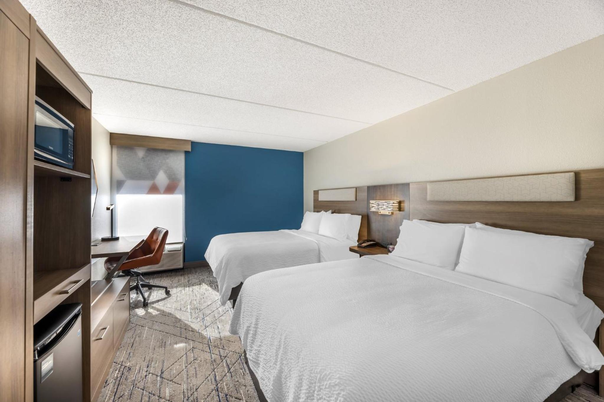 holiday inn express crestwood by ihg