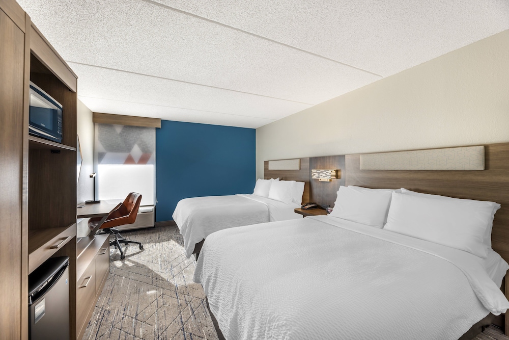 holiday inn express crestwood by ihg