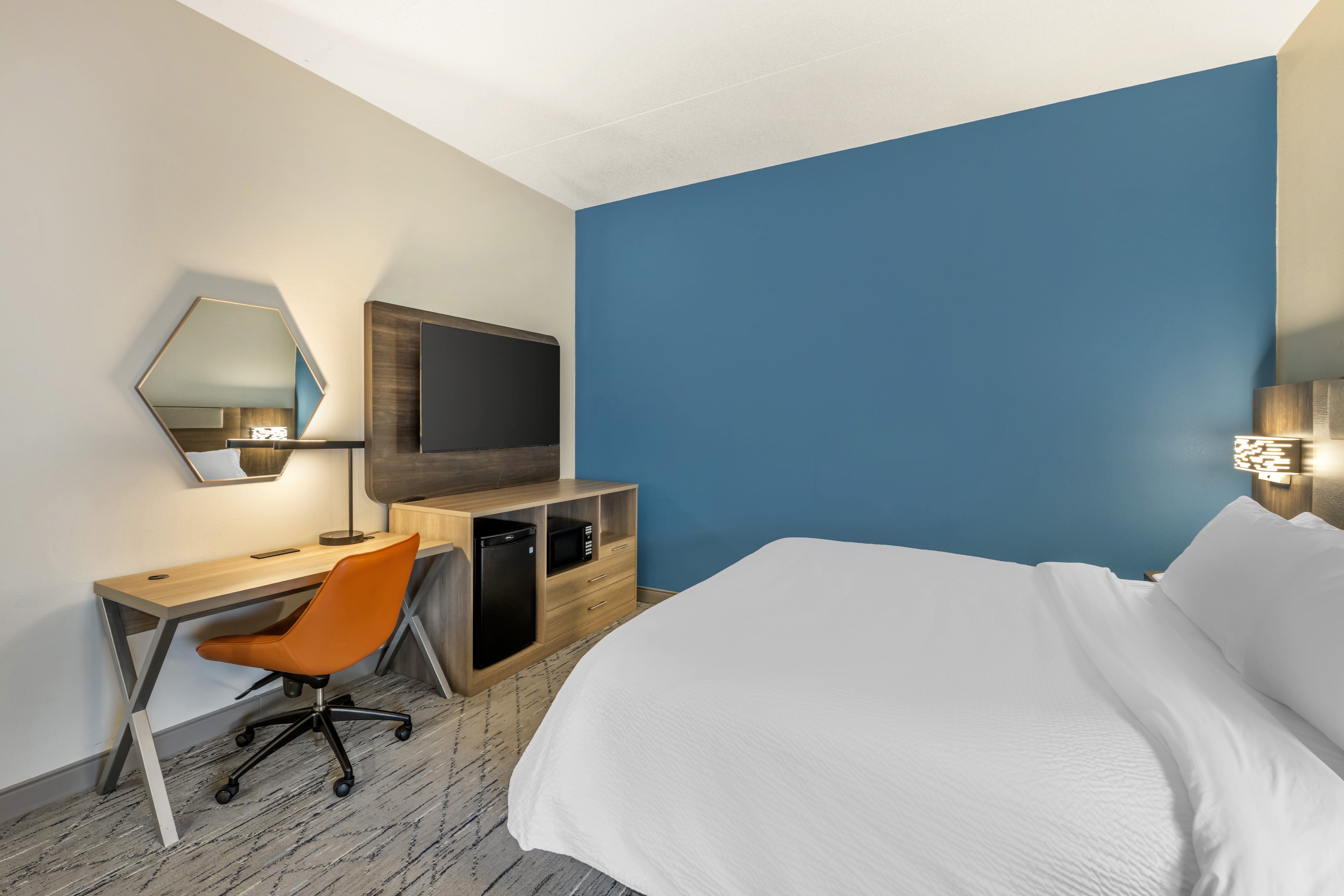 holiday inn express crestwood by ihg