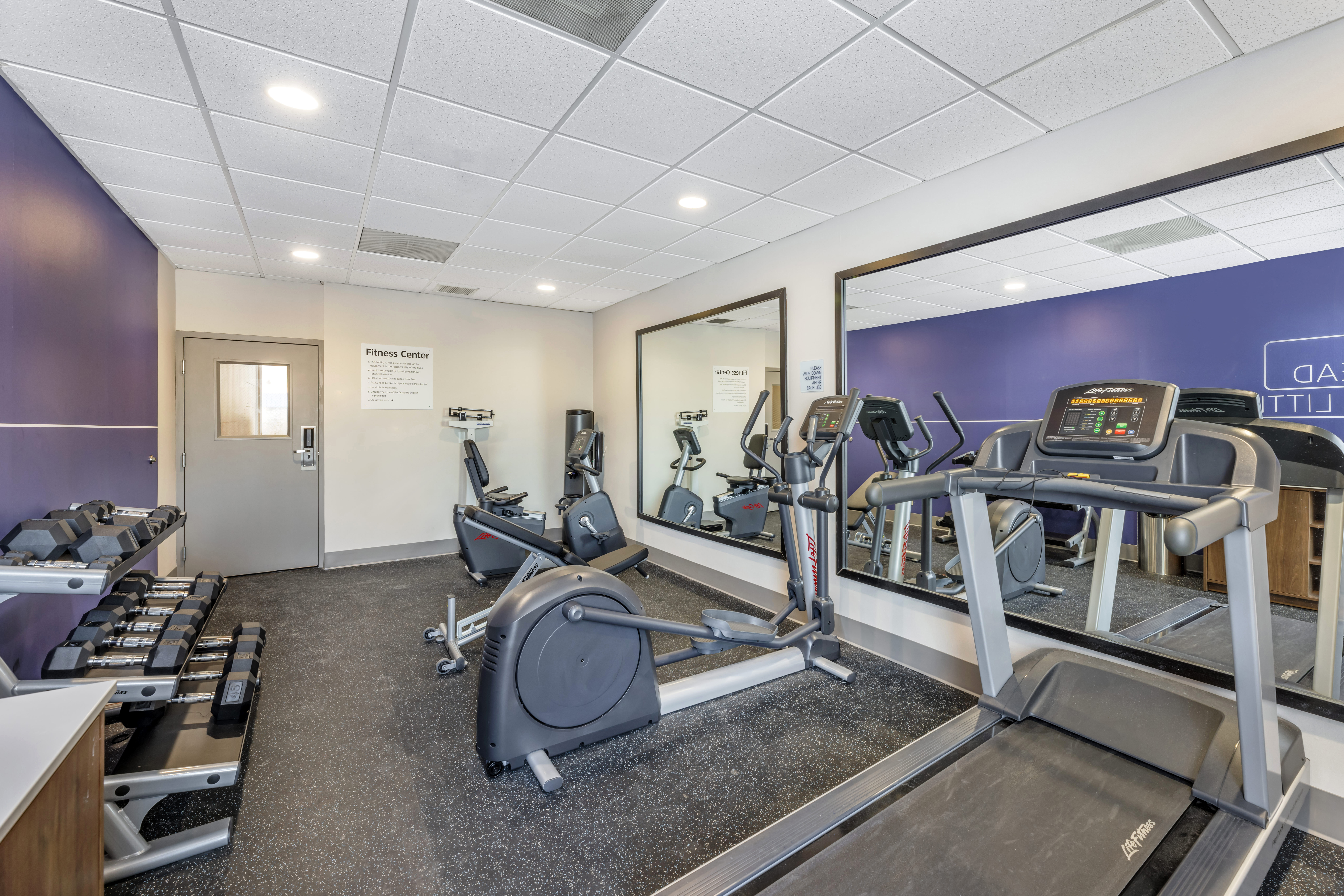 holiday inn express crestwood by ihg