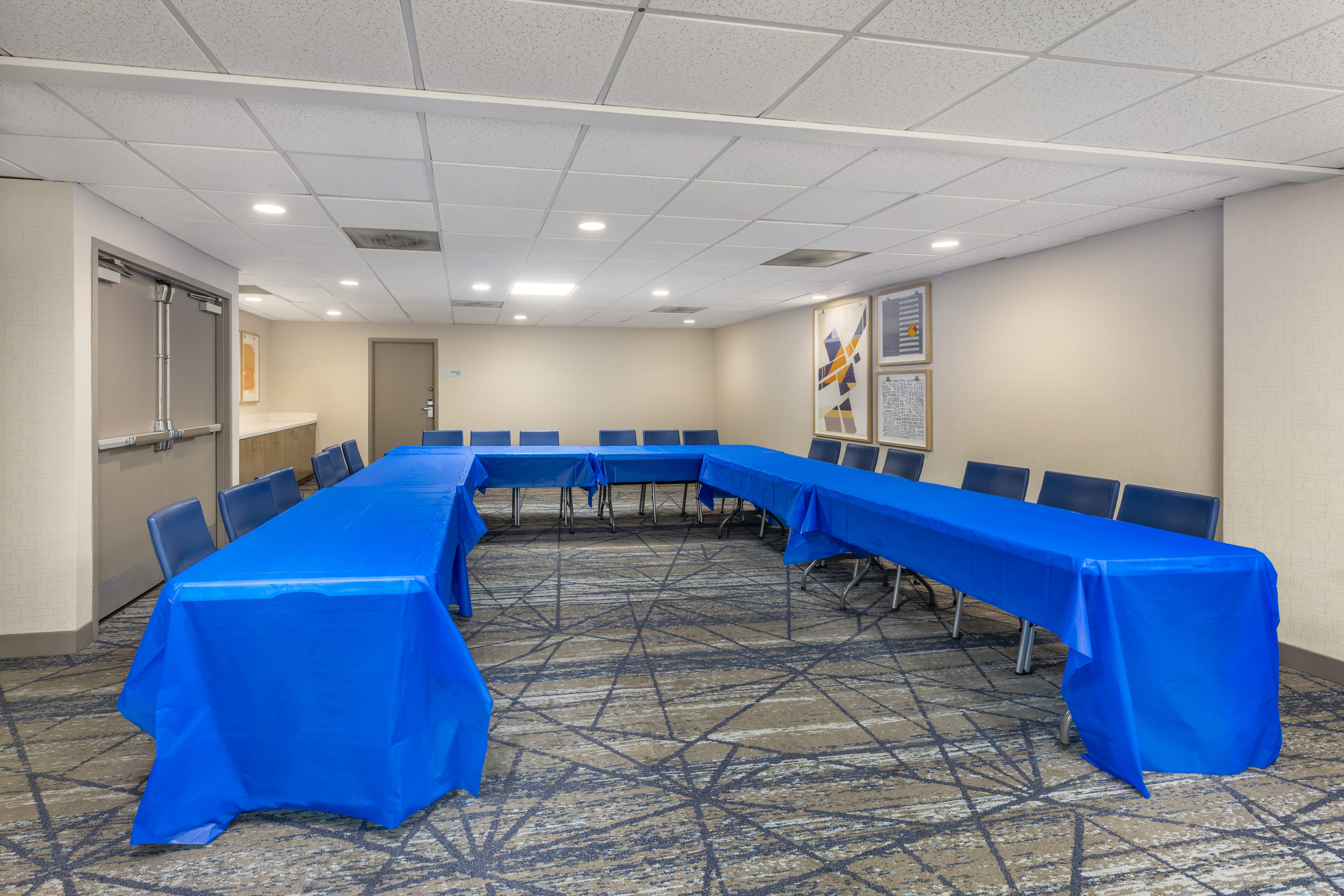 holiday inn express crestwood by ihg