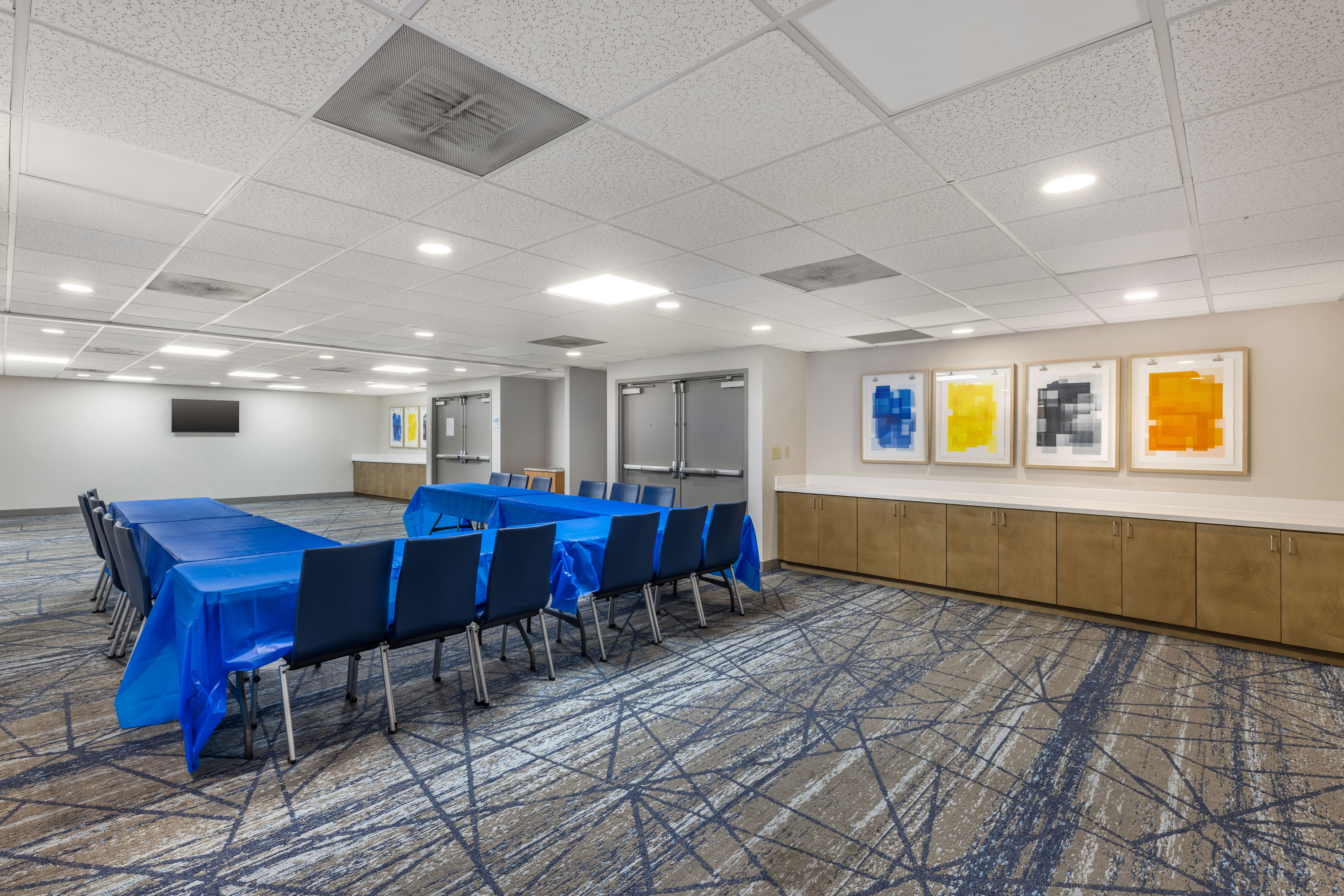 holiday inn express crestwood by ihg