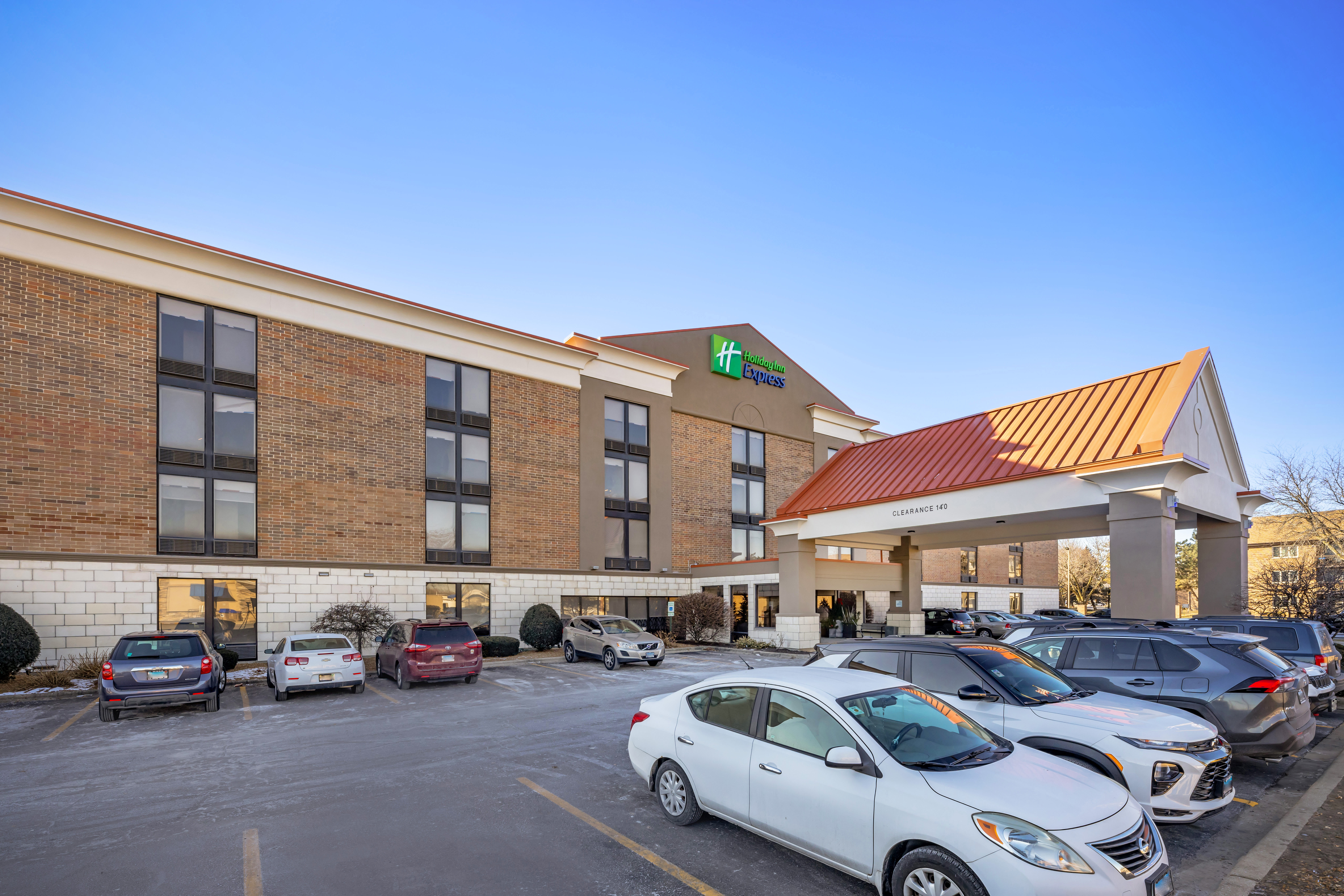 holiday inn express crestwood by ihg