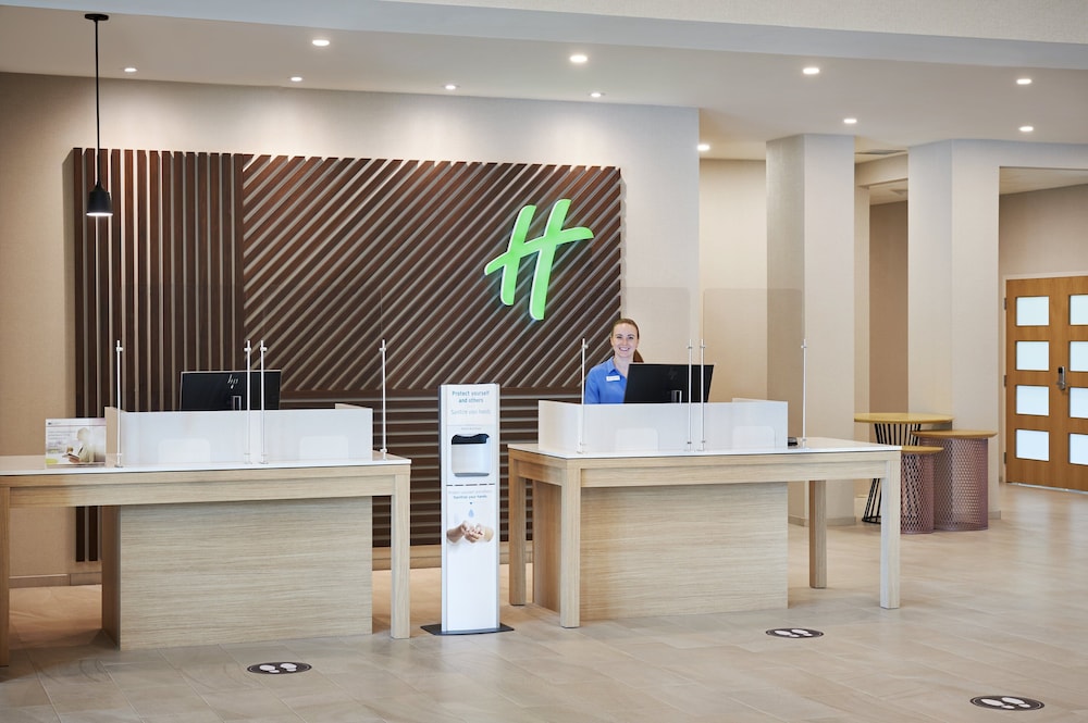 holiday inn hotel and suites oakville bronte by ihg
