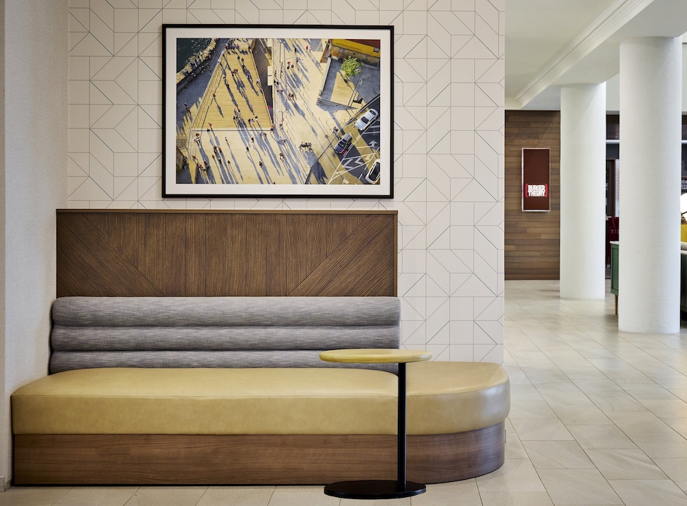 holiday inn hotel and suites oakville bronte by ihg