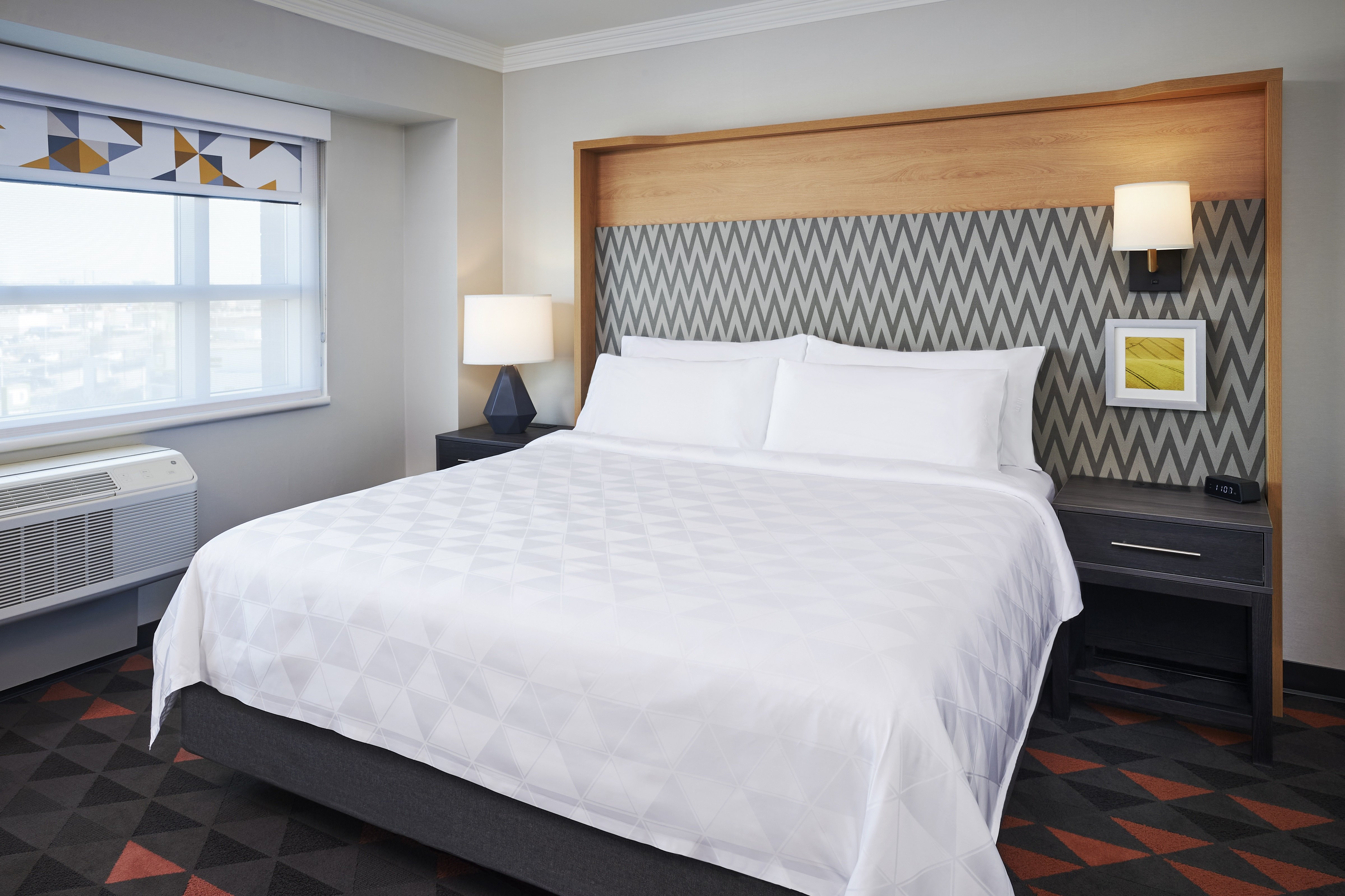 holiday inn hotel and suites oakville bronte by ihg