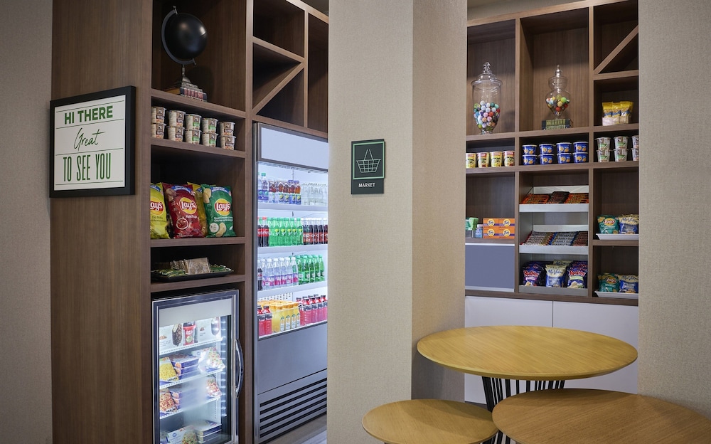 holiday inn hotel and suites oakville bronte by ihg