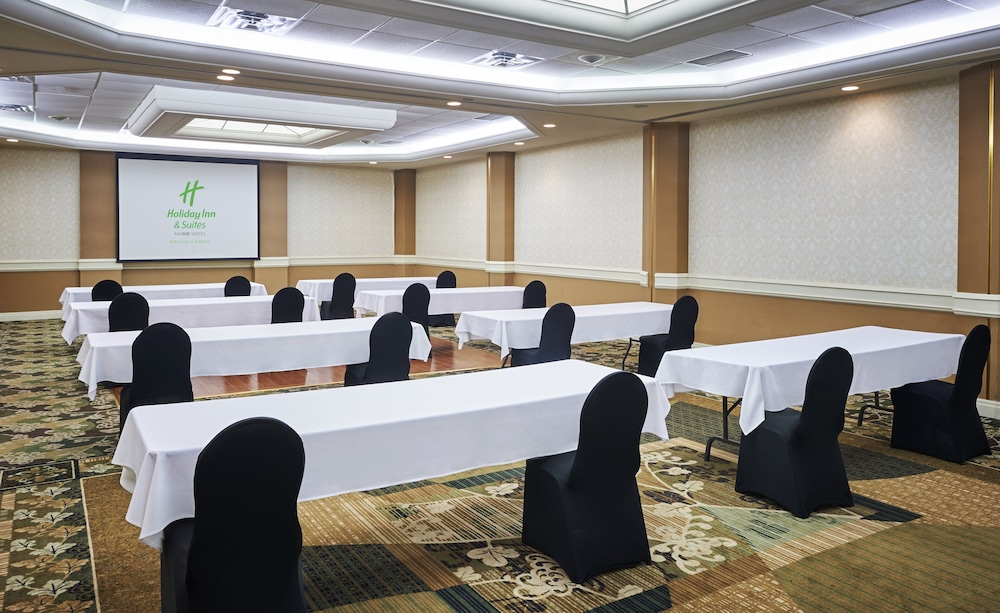holiday inn hotel and suites oakville bronte by ihg