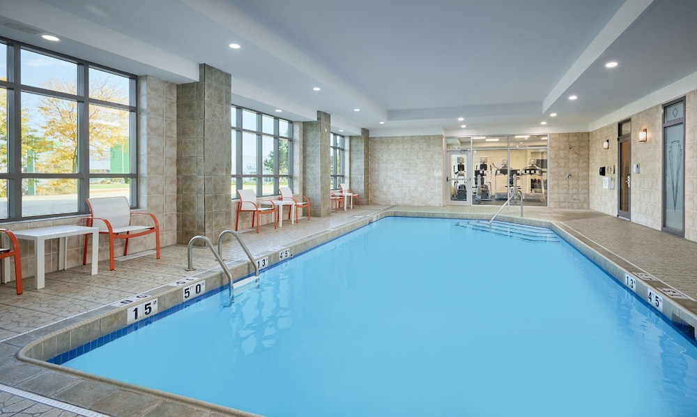 holiday inn hotel and suites oakville bronte by ihg