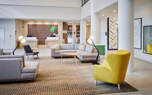 holiday inn hotel and suites oakville bronte by ihg