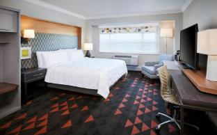 holiday inn hotel and suites oakville bronte by ihg
