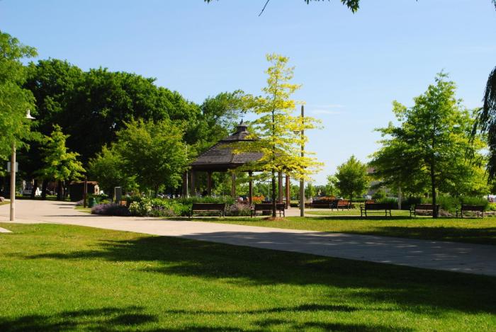 holiday inn hotel and suites oakville bronte by ihg
