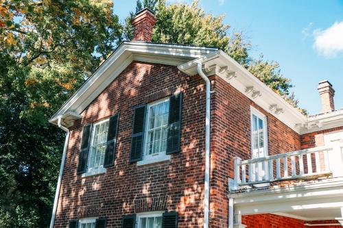 holiday inn hotel and suites oakville bronte by ihg