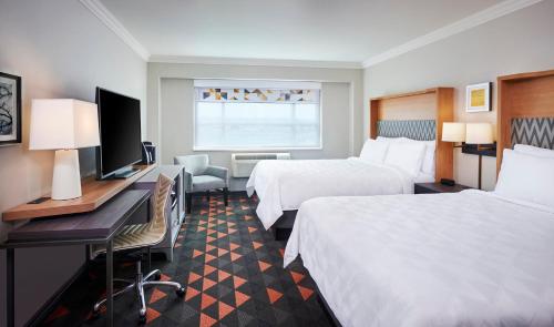 holiday inn hotel and suites oakville bronte by ihg