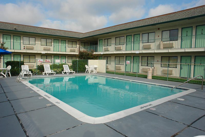 motel 6 austin tx north central