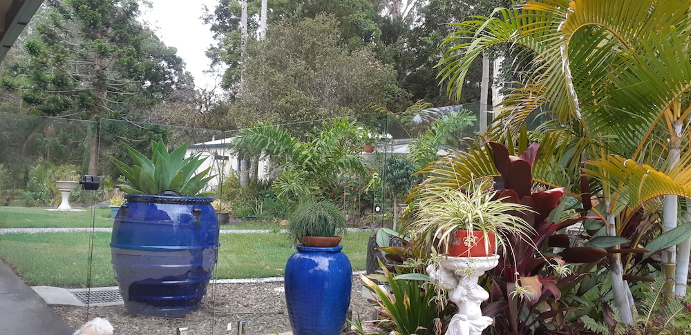 mapleton peaceful provence bnb